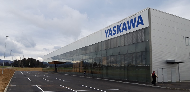 Yaskawa robot Factory